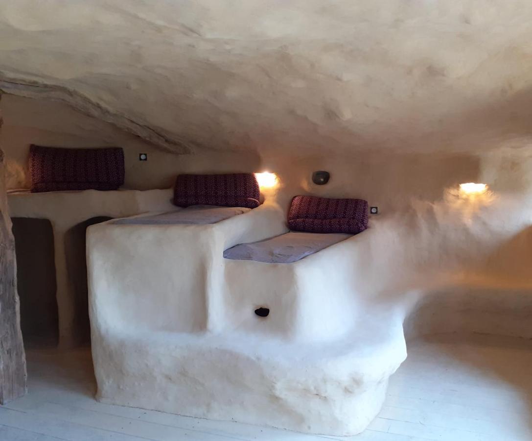 Maison Terre Les Cabanes De Fallot - Sauna Bain-Froid Piscine Naturelle L'isle-Bouzon ภายนอก รูปภาพ
