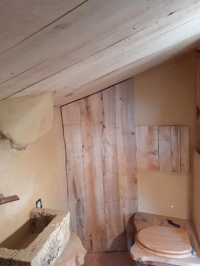Maison Terre Les Cabanes De Fallot - Sauna Bain-Froid Piscine Naturelle L'isle-Bouzon ภายนอก รูปภาพ